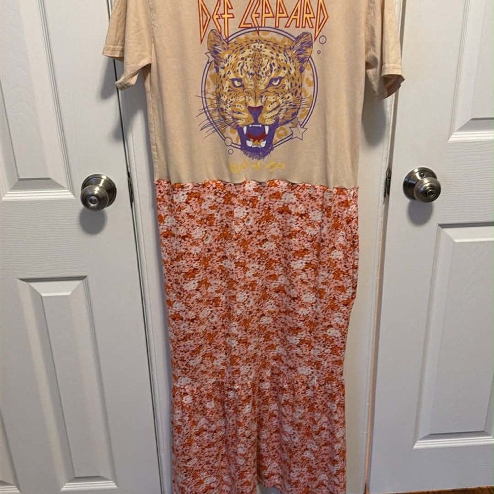 Graphic Maxi Dress in Cream and Orange